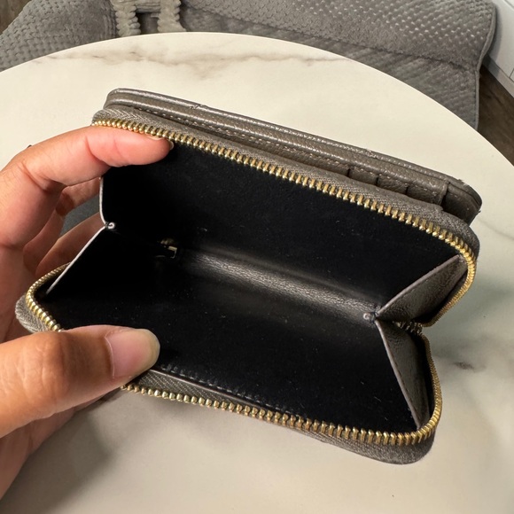 Saint Laurent Cassandre Matelasse Compact Zip-Around Wallet - Picture 7 of 7